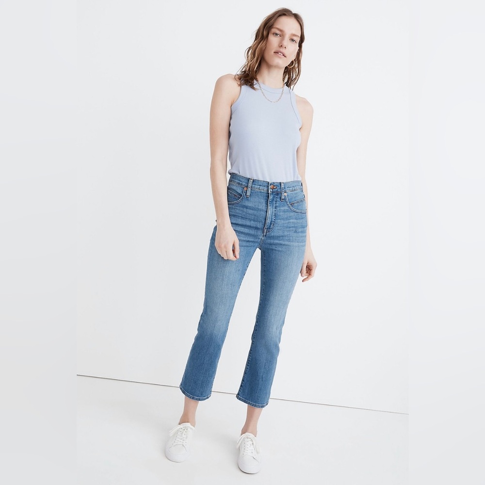 COPY - Cali Demi-Boot Jeans in Greenridge Wash: Seamed Yoke Edition size 31